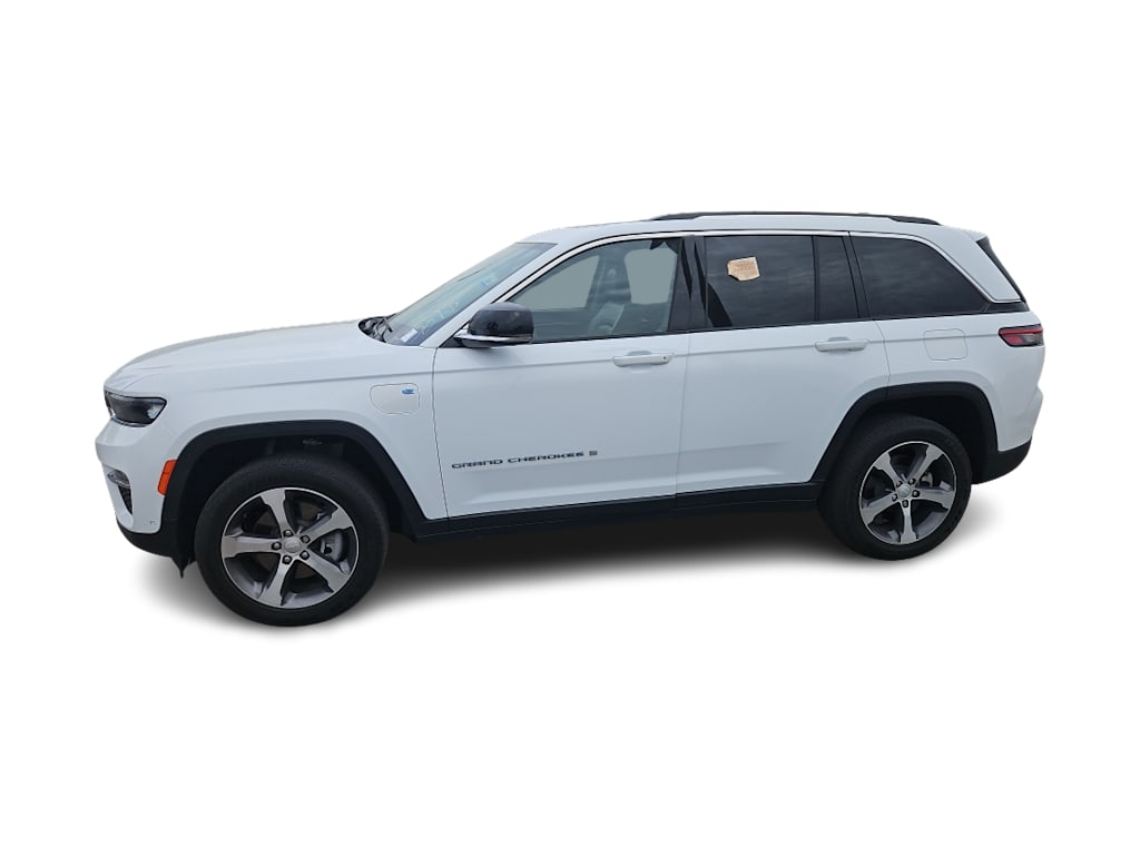 Thumbnail: 2023 Jeep Grand Cherokee - 3