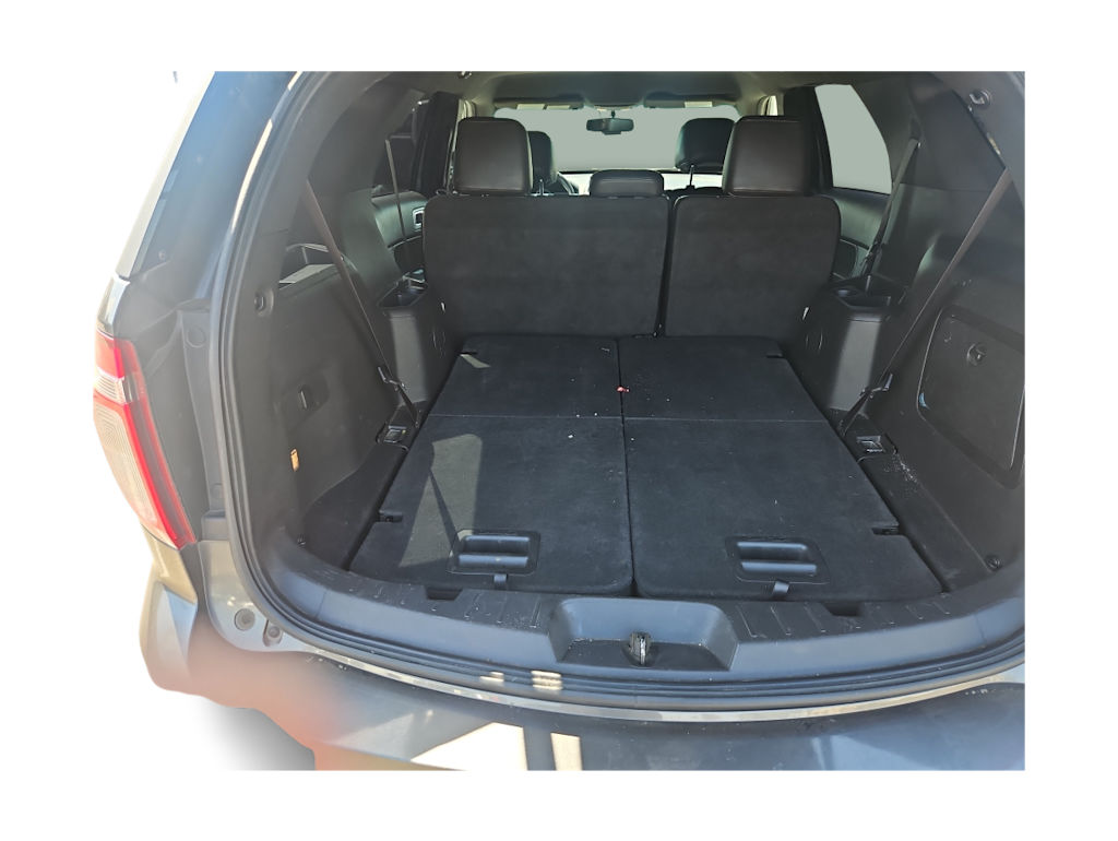 Thumbnail: 2015 Ford Explorer - 20