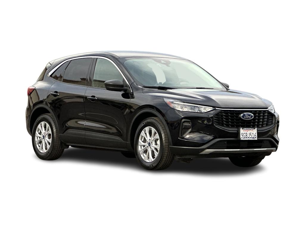 Thumbnail: 2023 Ford Escape - 21