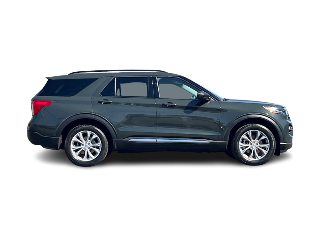 Thumbnail: 2022 Ford Explorer - 18