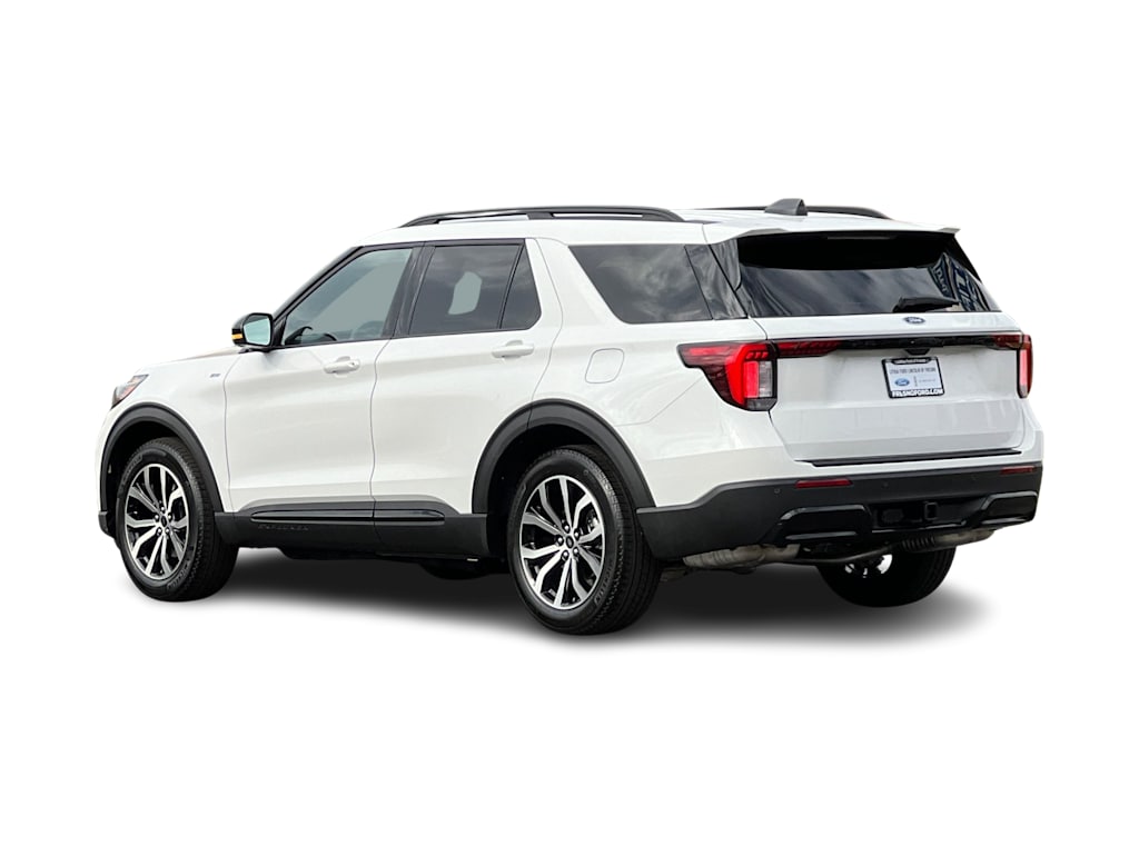 2025 Ford Explorer ST-Line 4