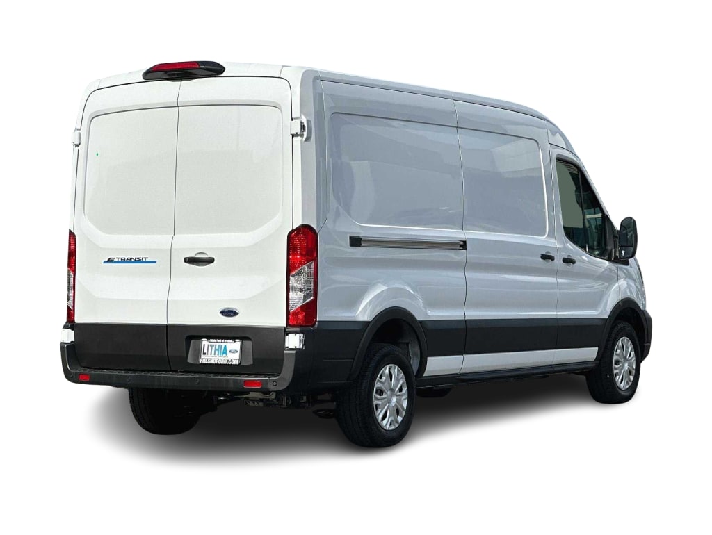 2023 Ford Econoline E-350 17