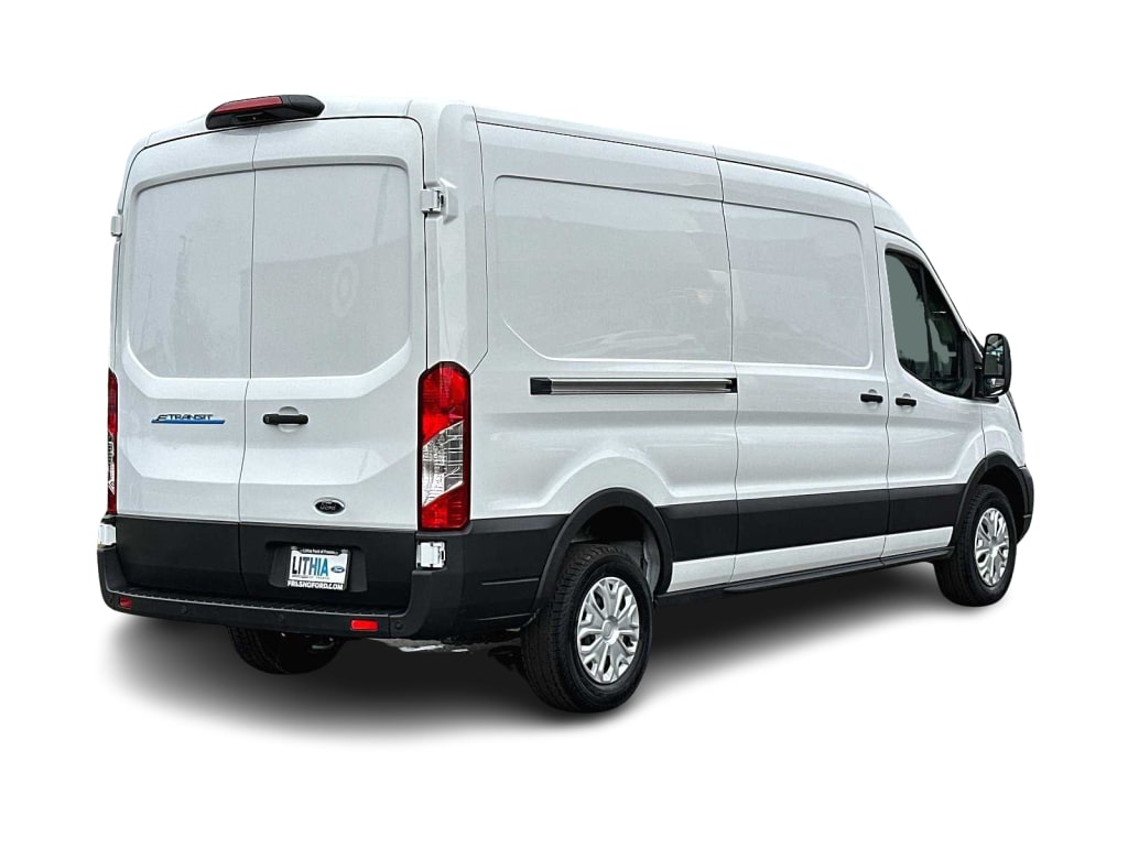 2023 Ford Econoline E-350 18