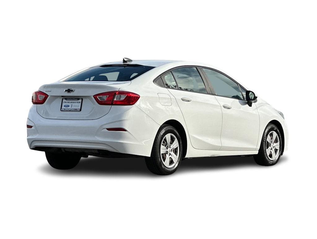 Thumbnail: 2017 Chevrolet Cruze - 18