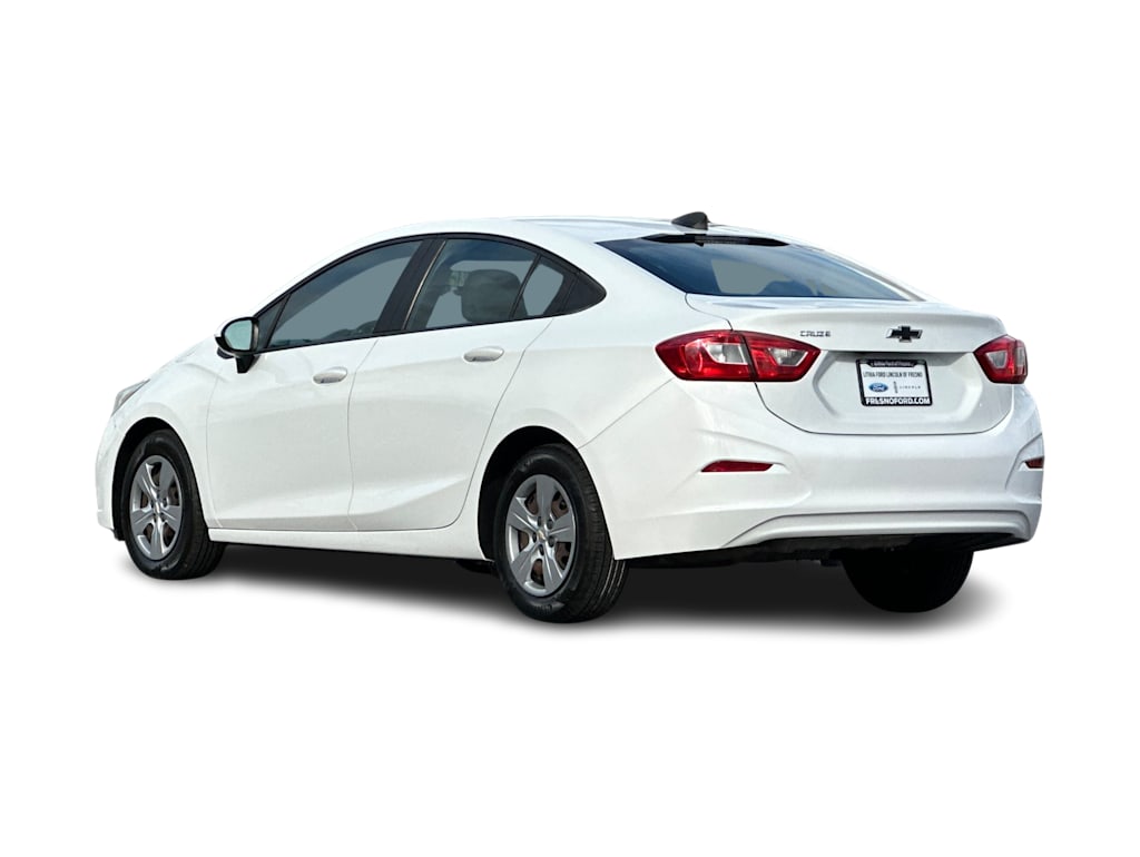 Thumbnail: 2017 Chevrolet Cruze - 4