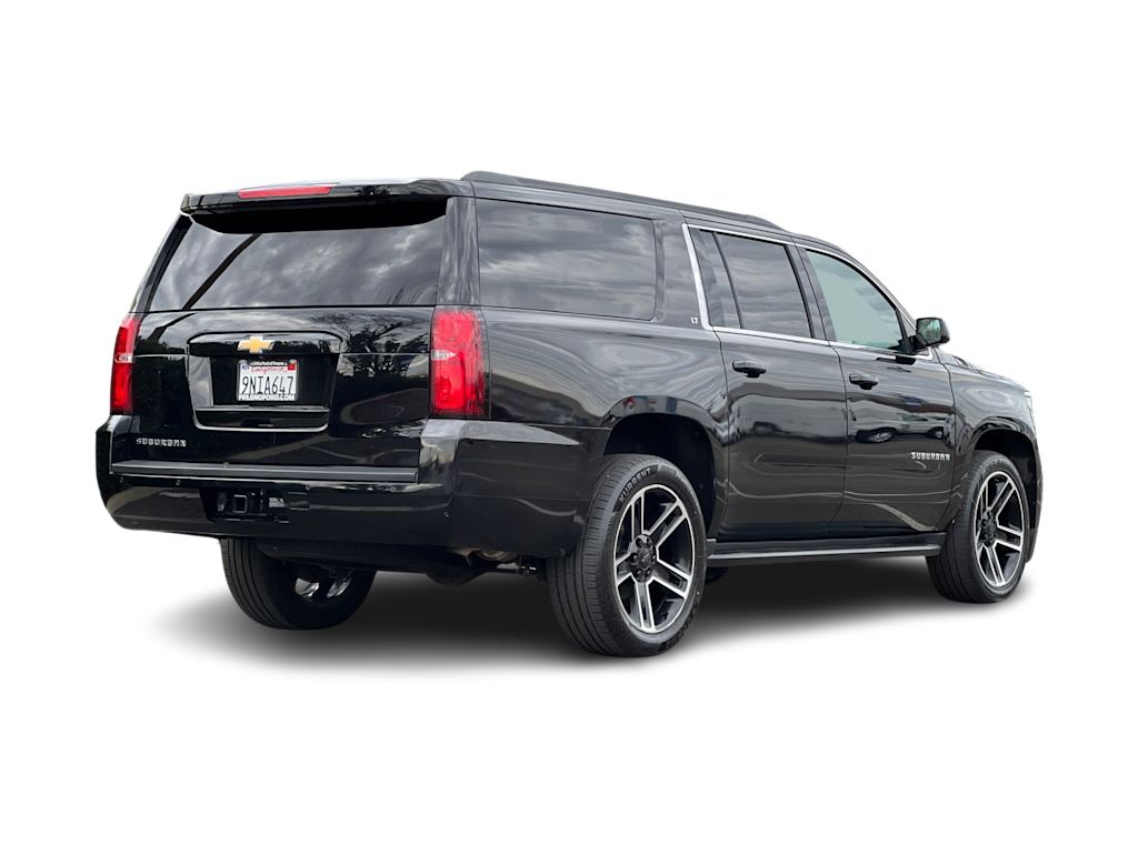 Thumbnail: 2018 Chevrolet Suburban - 16