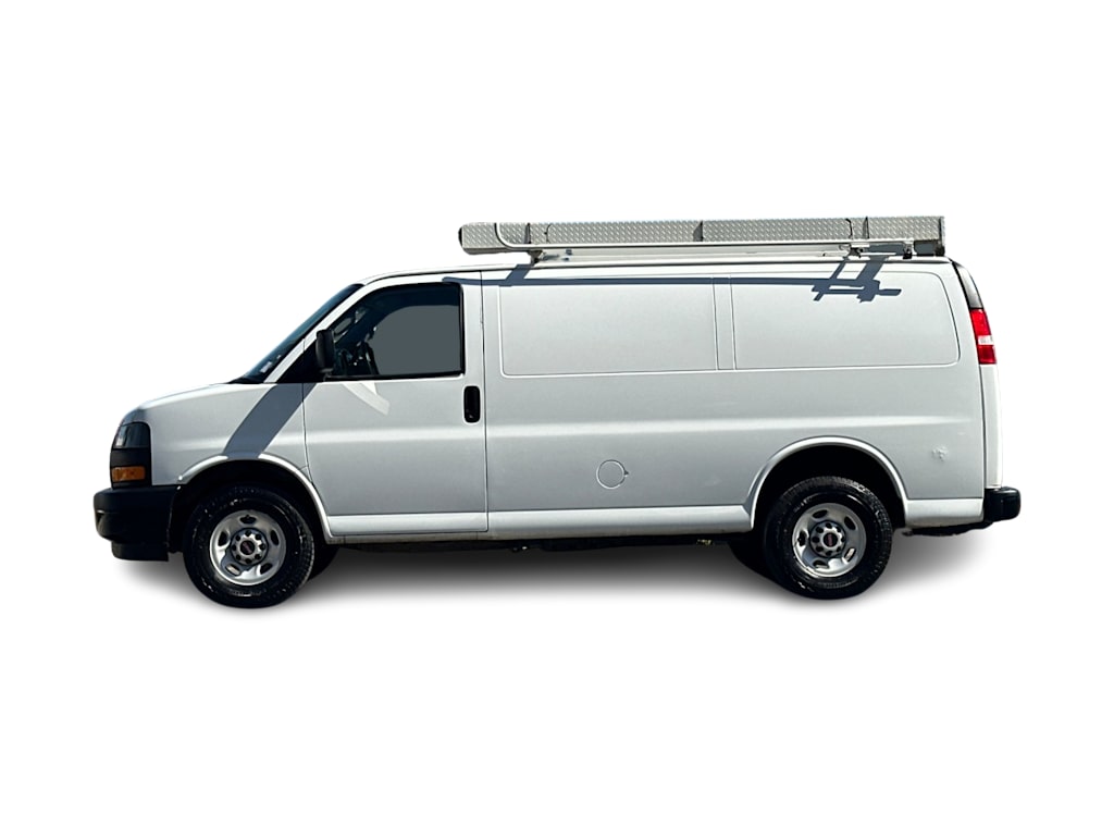 Thumbnail: 2023 GMC Savana - 3