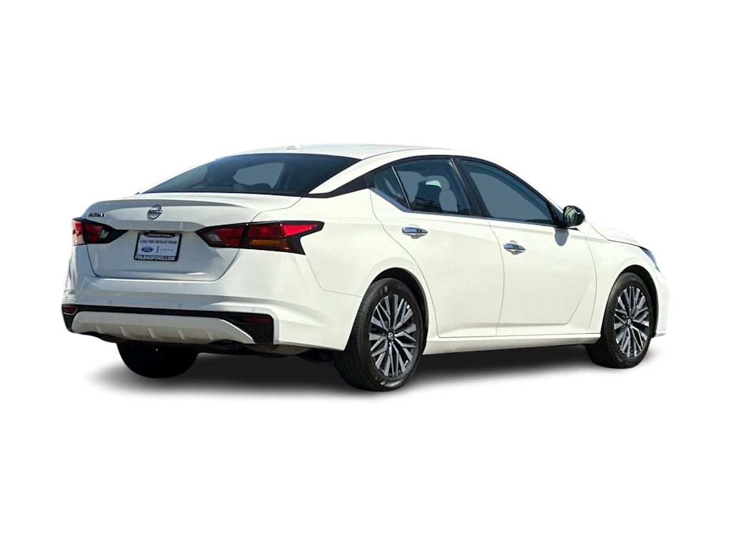 Thumbnail: 2025 Nissan Altima - 18
