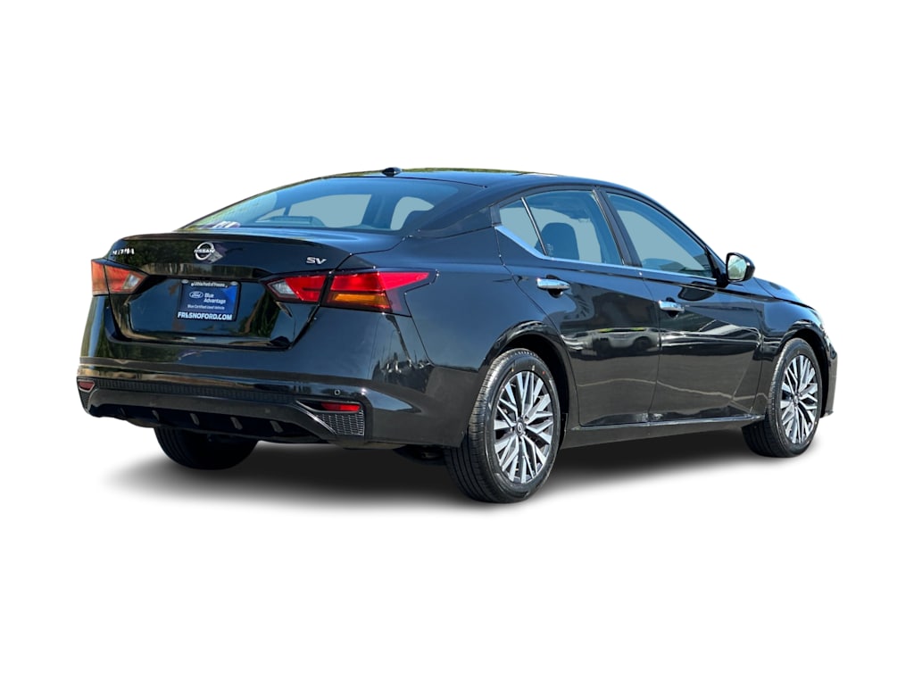 Thumbnail: 2023 Nissan Altima - 16