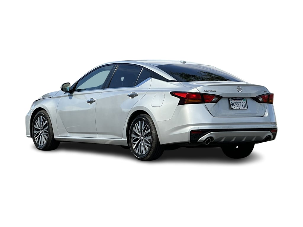 Thumbnail: 2023 Nissan Altima - 4