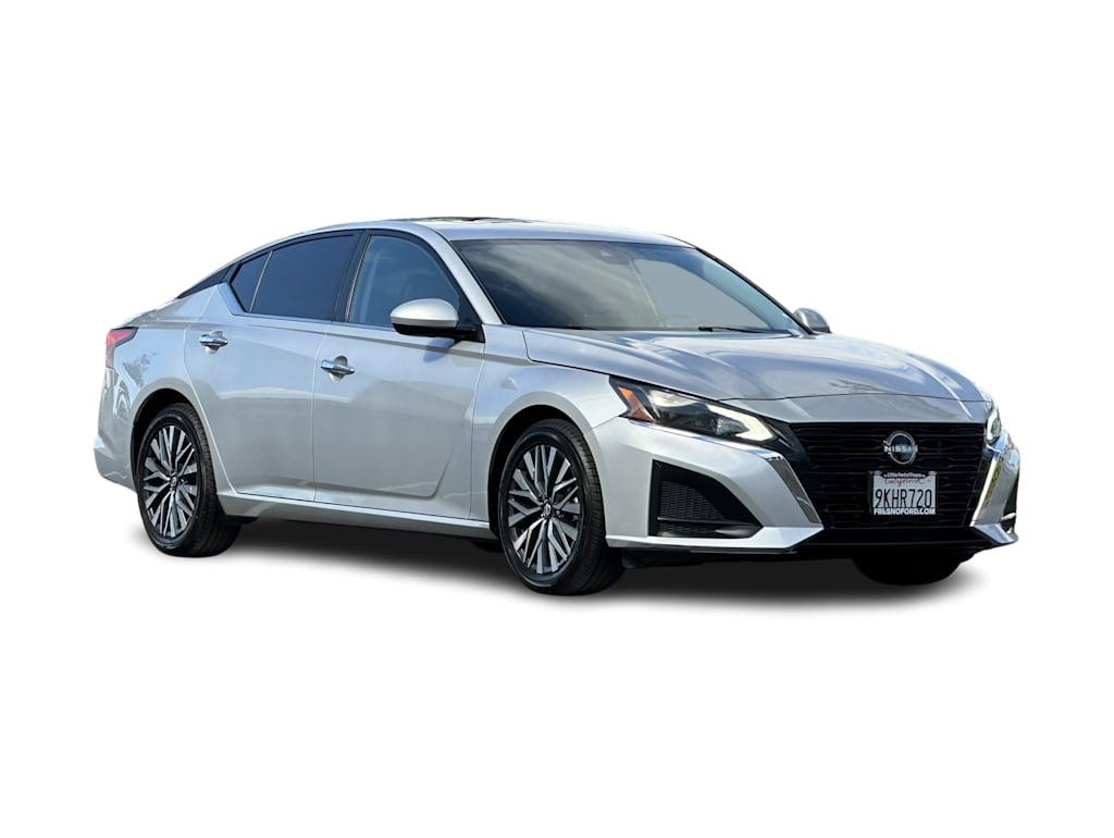 Thumbnail: 2023 Nissan Altima - 18