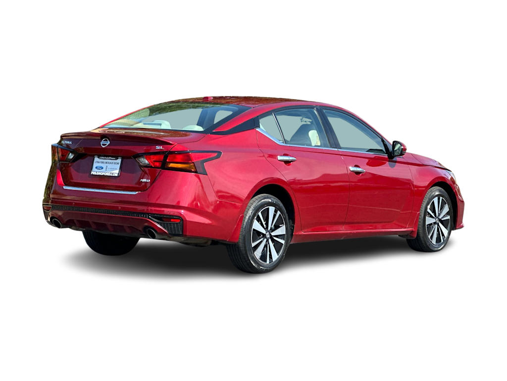 Thumbnail: 2022 Nissan Altima - 16