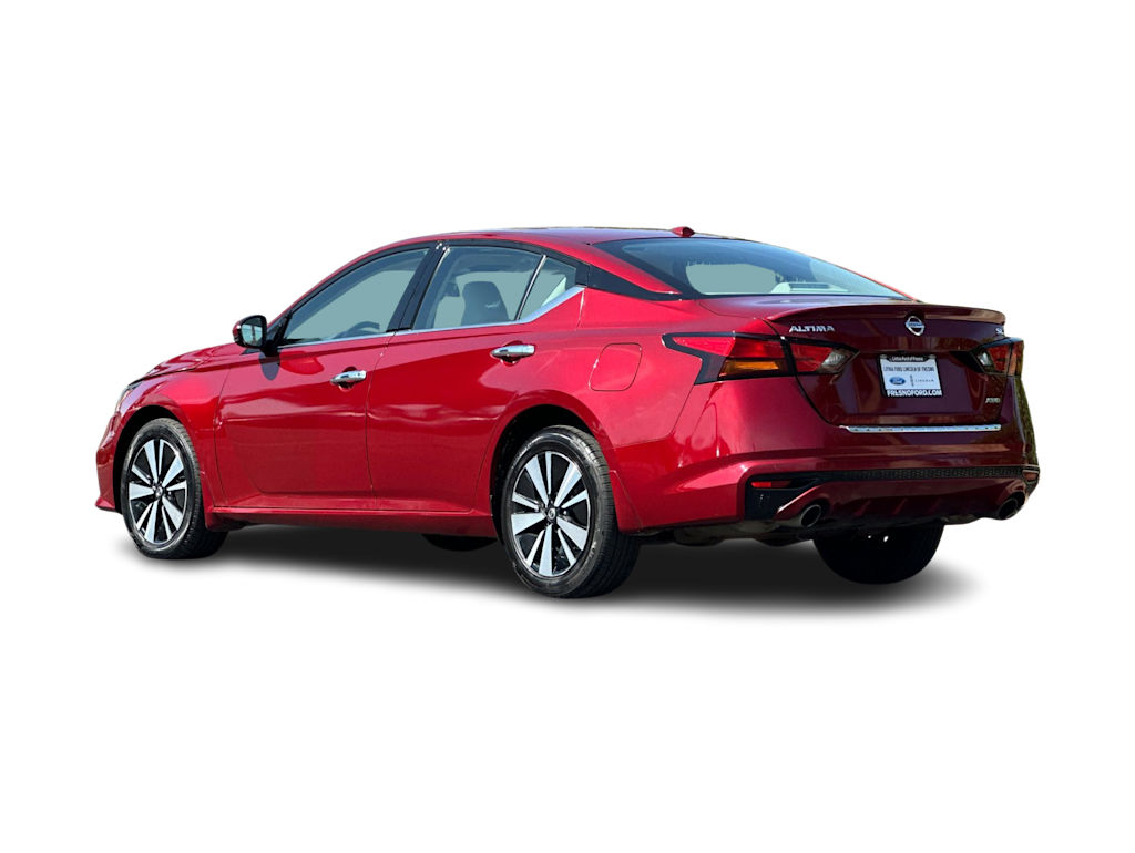 Thumbnail: 2022 Nissan Altima - 4