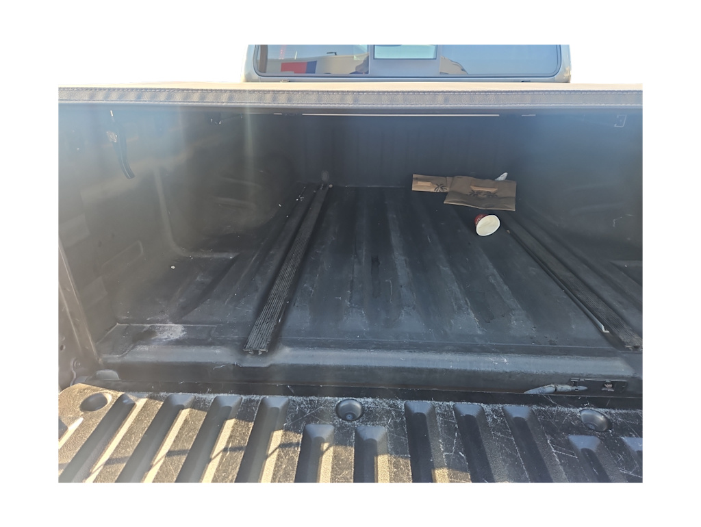 Thumbnail: 2016 Nissan Frontier - 15