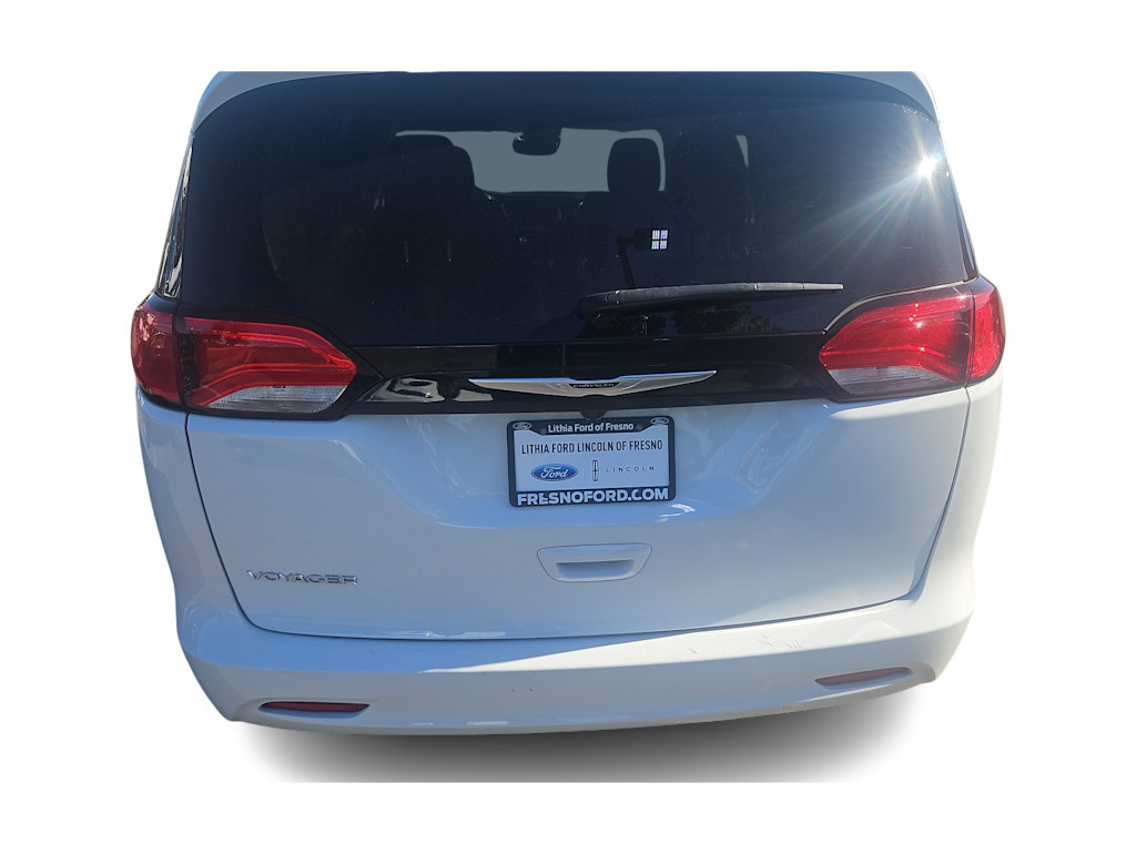 Thumbnail: 2024 Chrysler Voyager - 18