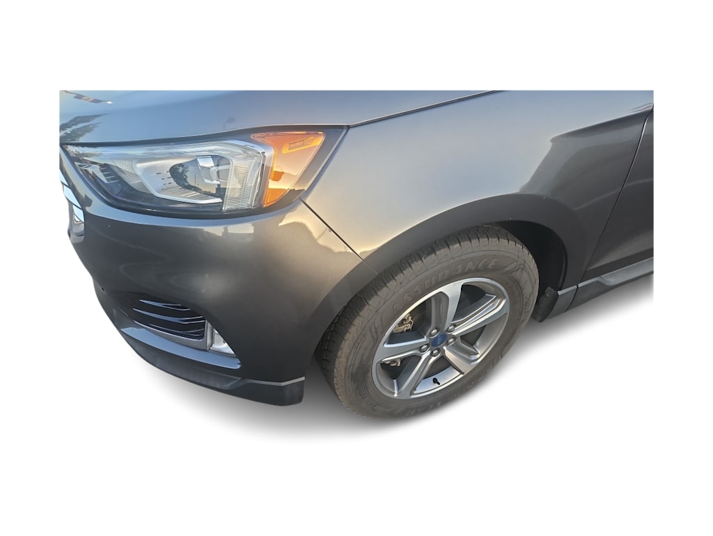 Thumbnail: 2019 Ford Edge - 18