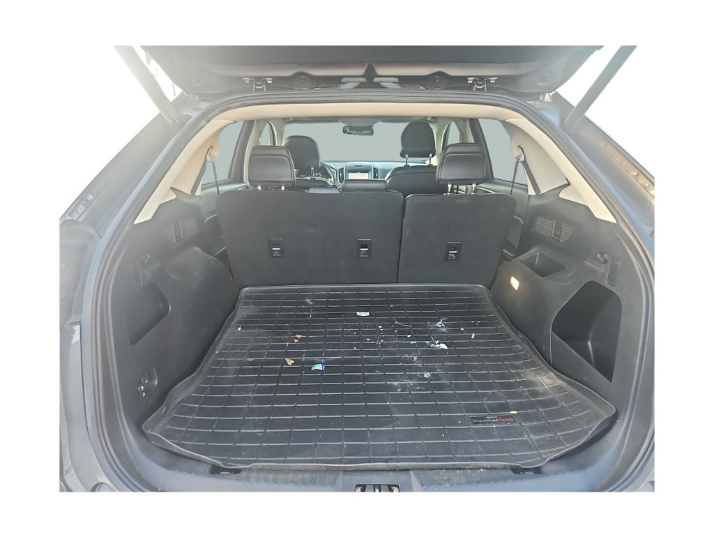 Thumbnail: 2019 Ford Edge - 15