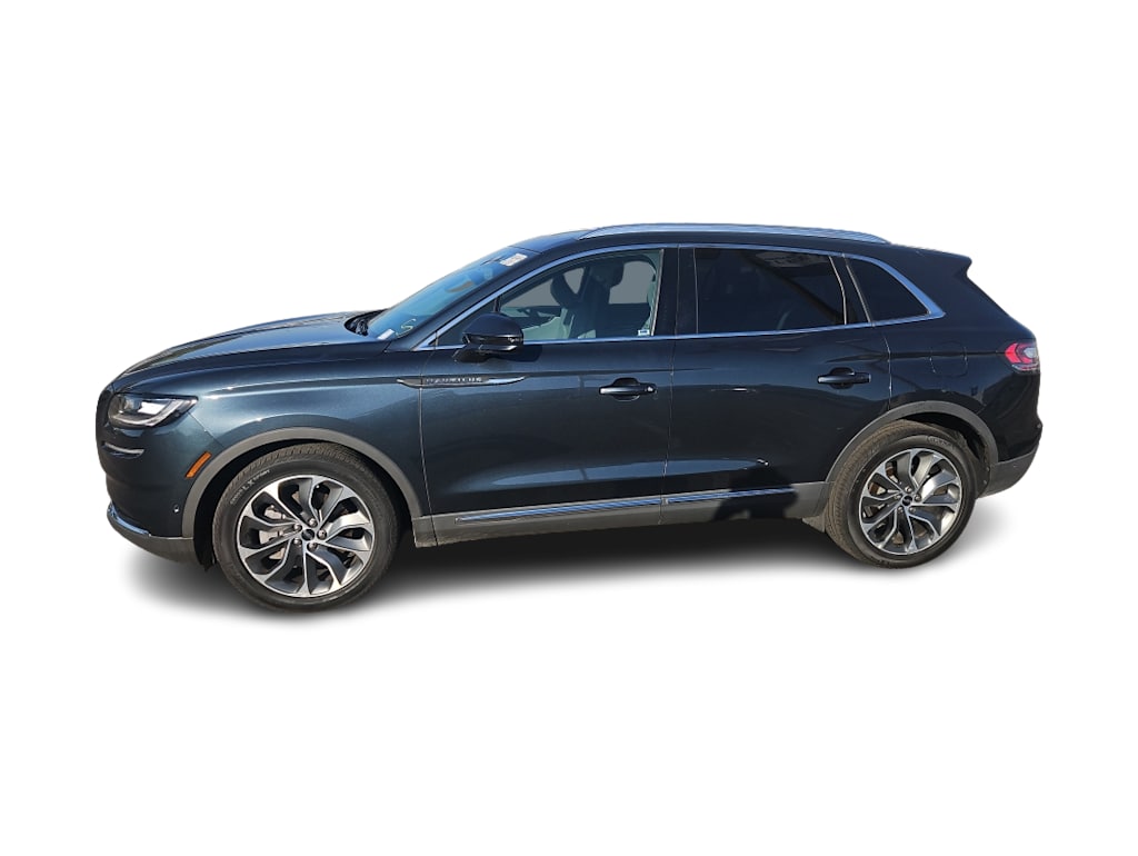 Thumbnail: 2022 Lincoln Nautilus - 3