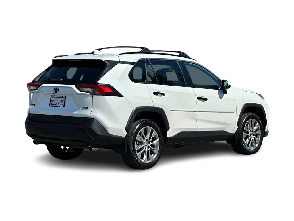 Thumbnail: 2023 Toyota RAV4 - 18