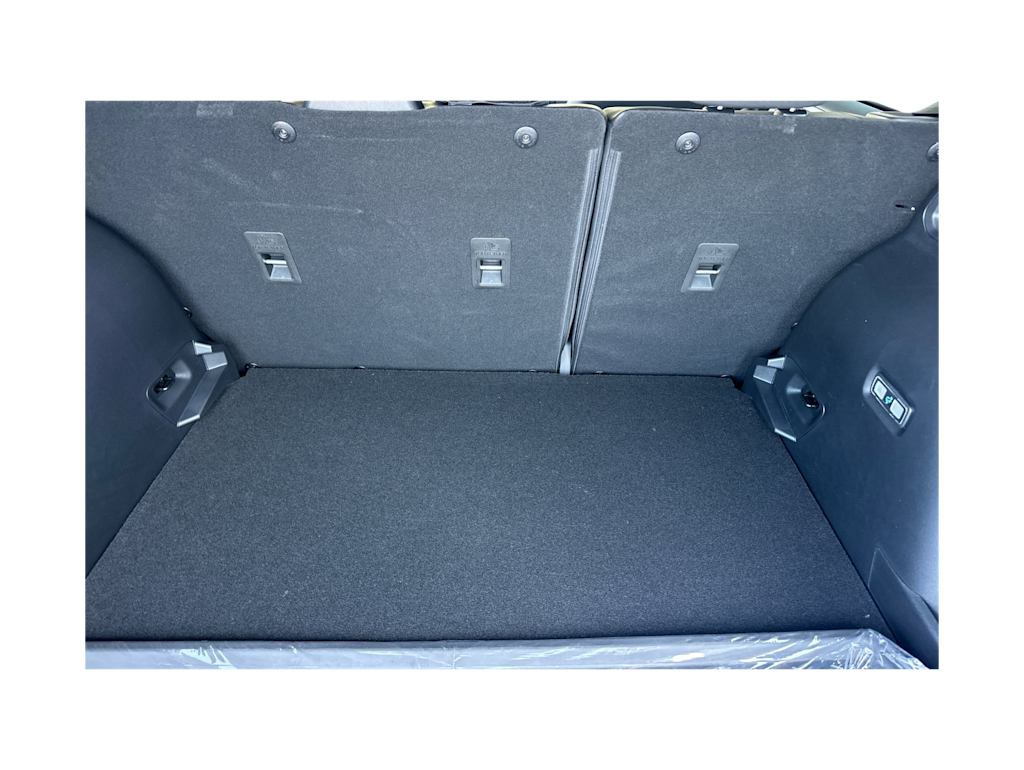 Thumbnail: 2025 Ford Bronco Sport - 16