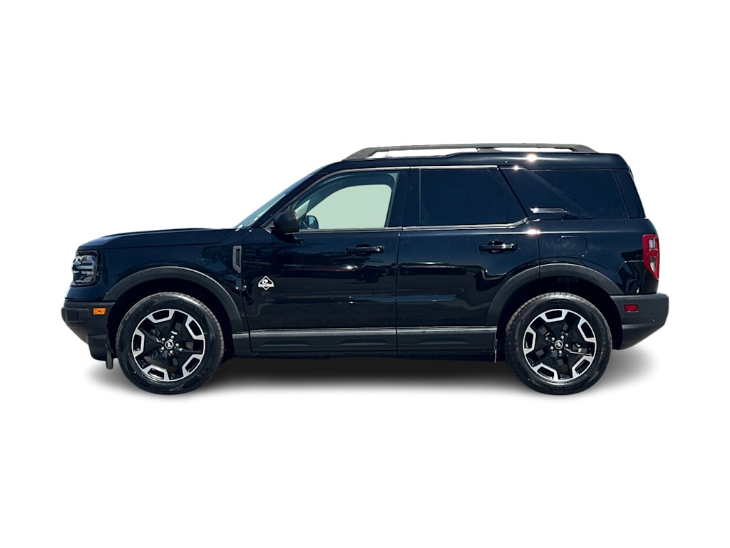 Thumbnail: 2023 Ford Bronco Sport - 3