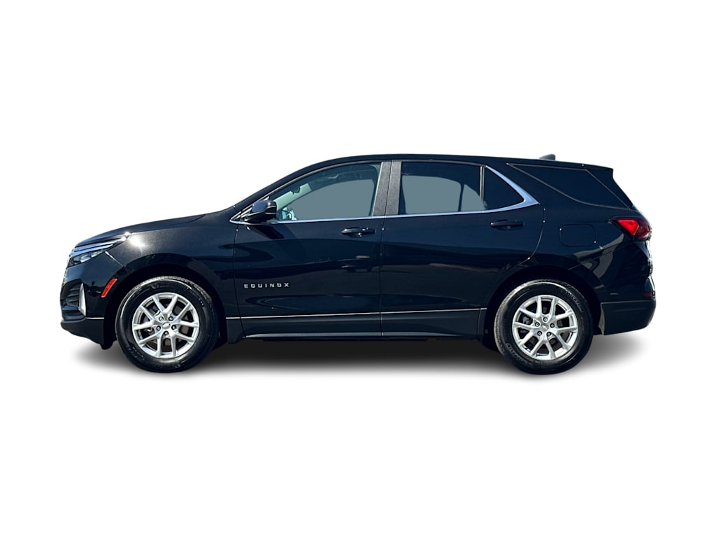 Thumbnail: 2023 Chevrolet Equinox - 3