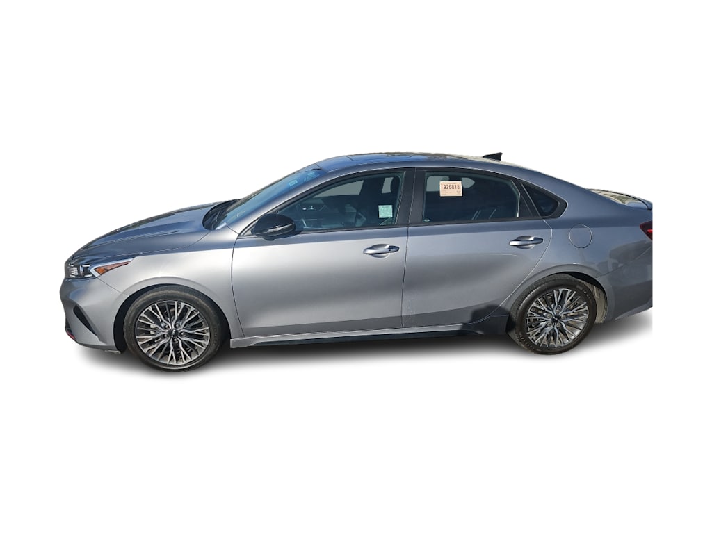 Thumbnail: 2024 Kia Forte - 3