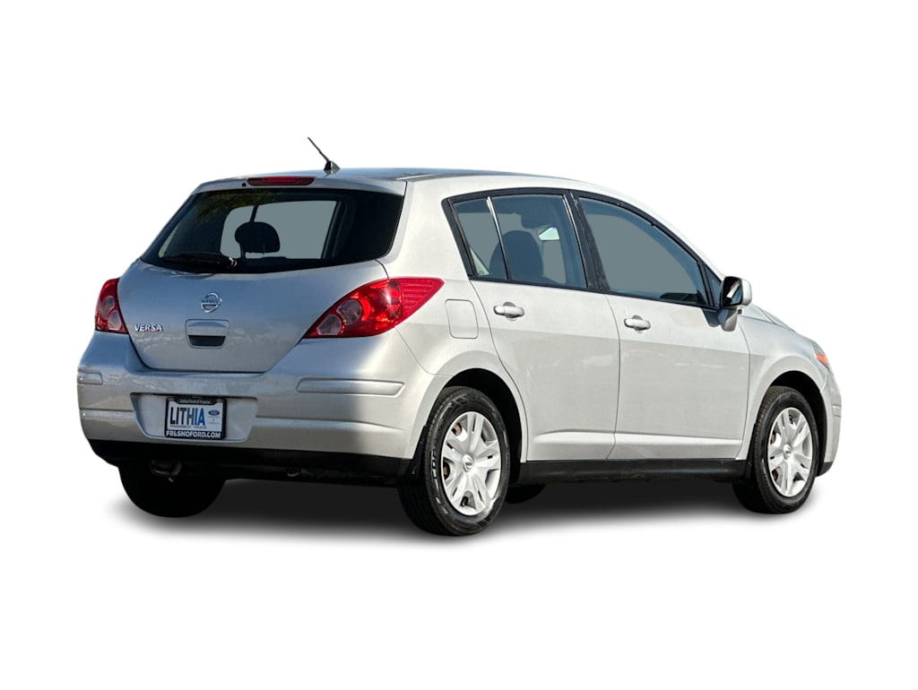 Thumbnail: 2010 Nissan Versa - 18