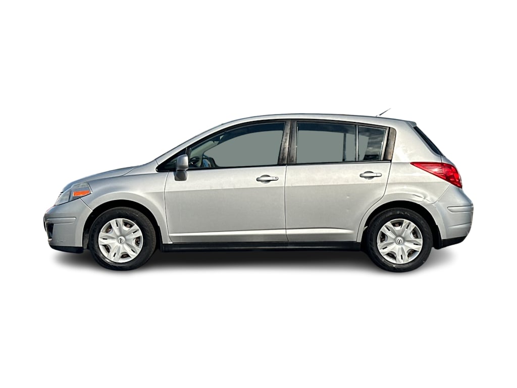 Thumbnail: 2010 Nissan Versa - 3