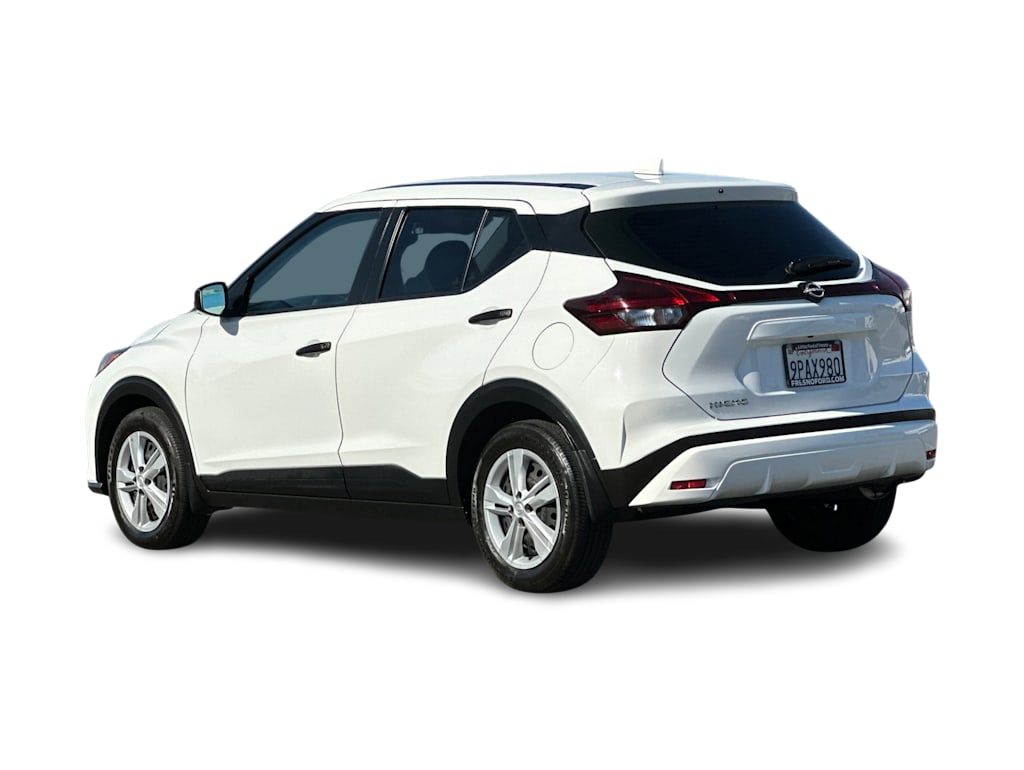 Thumbnail: 2024 Nissan Kicks - 4