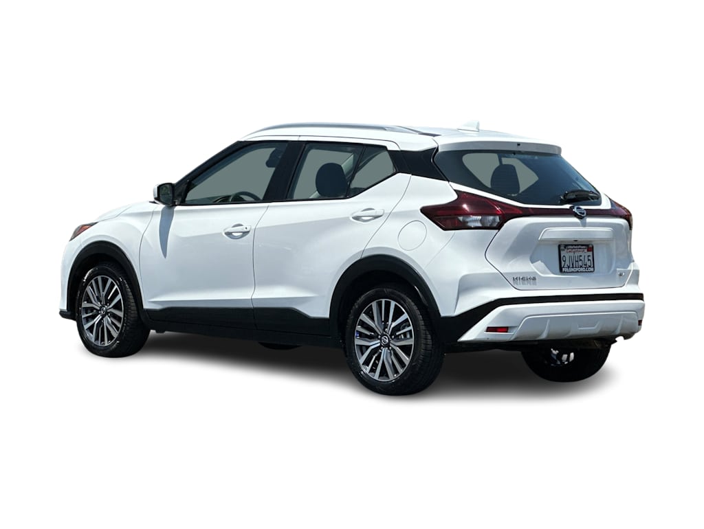 Thumbnail: 2021 Nissan Kicks - 4