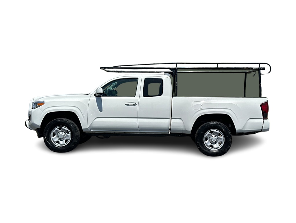 Thumbnail: 2021 Toyota Tacoma - 3