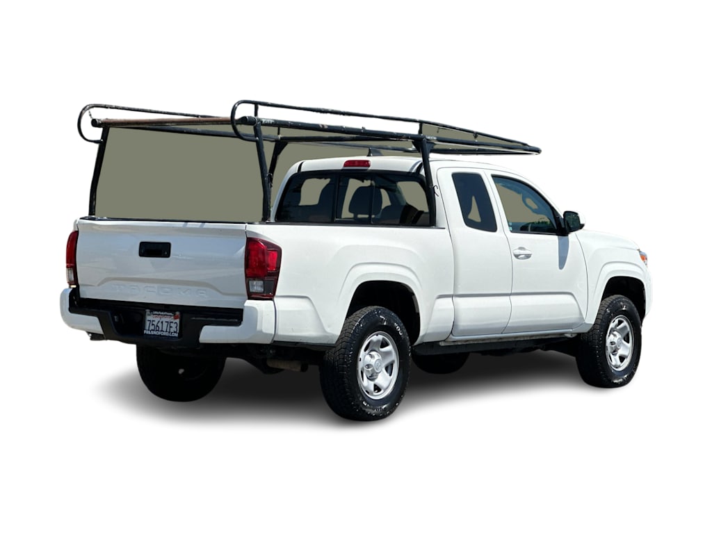 Thumbnail: 2021 Toyota Tacoma - 17