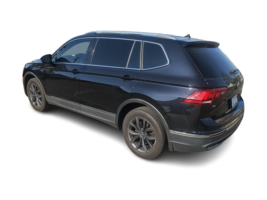 Thumbnail: 2023 Volkswagen Tiguan - 4