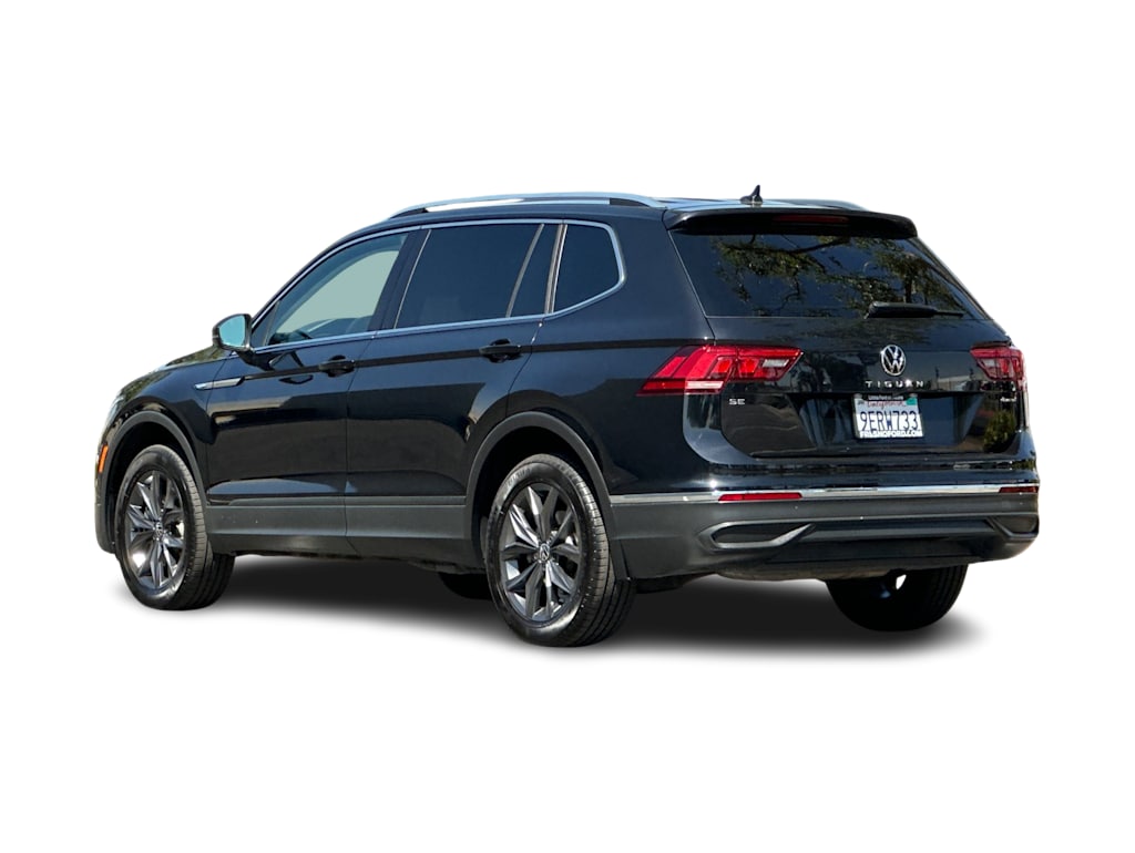 Thumbnail: 2023 Volkswagen Tiguan - 4