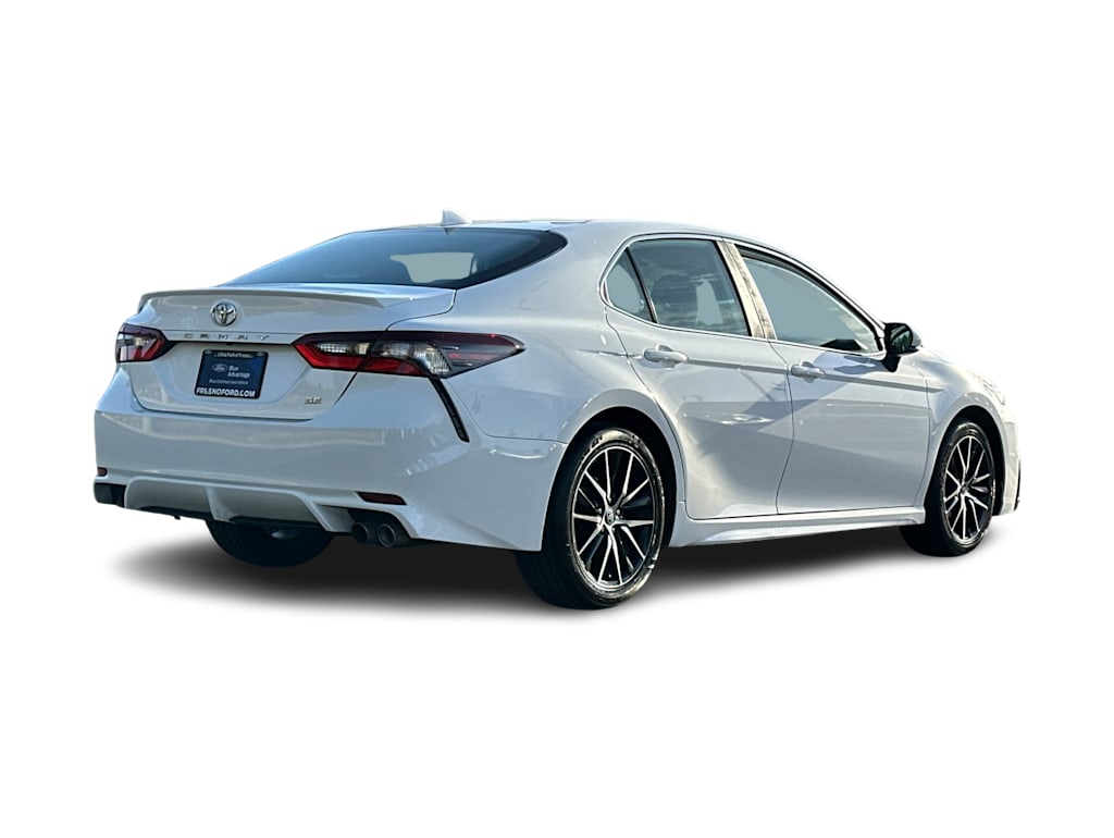 Thumbnail: 2023 Toyota Camry - 17