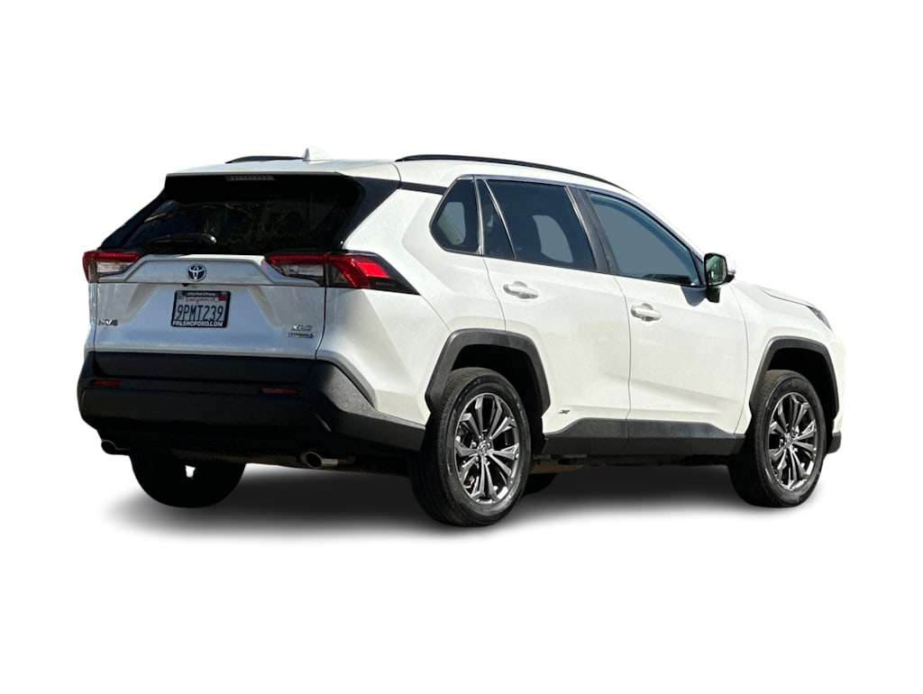Thumbnail: 2024 Toyota RAV4 - 18
