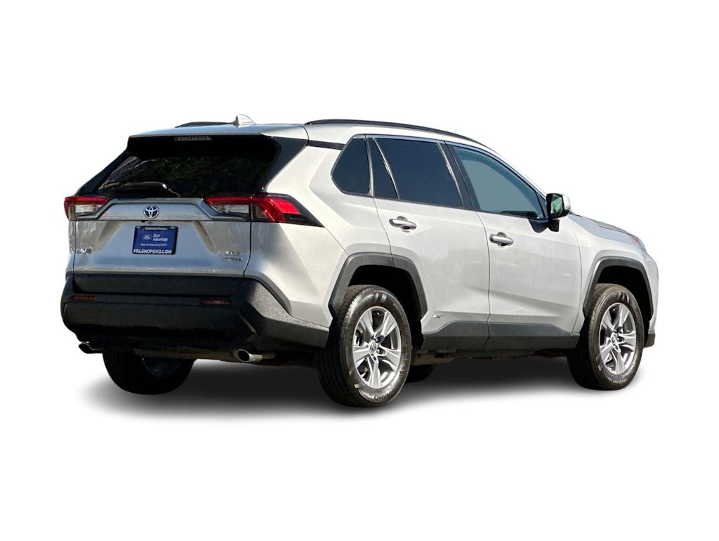 Thumbnail: 2022 Toyota RAV4 - 18
