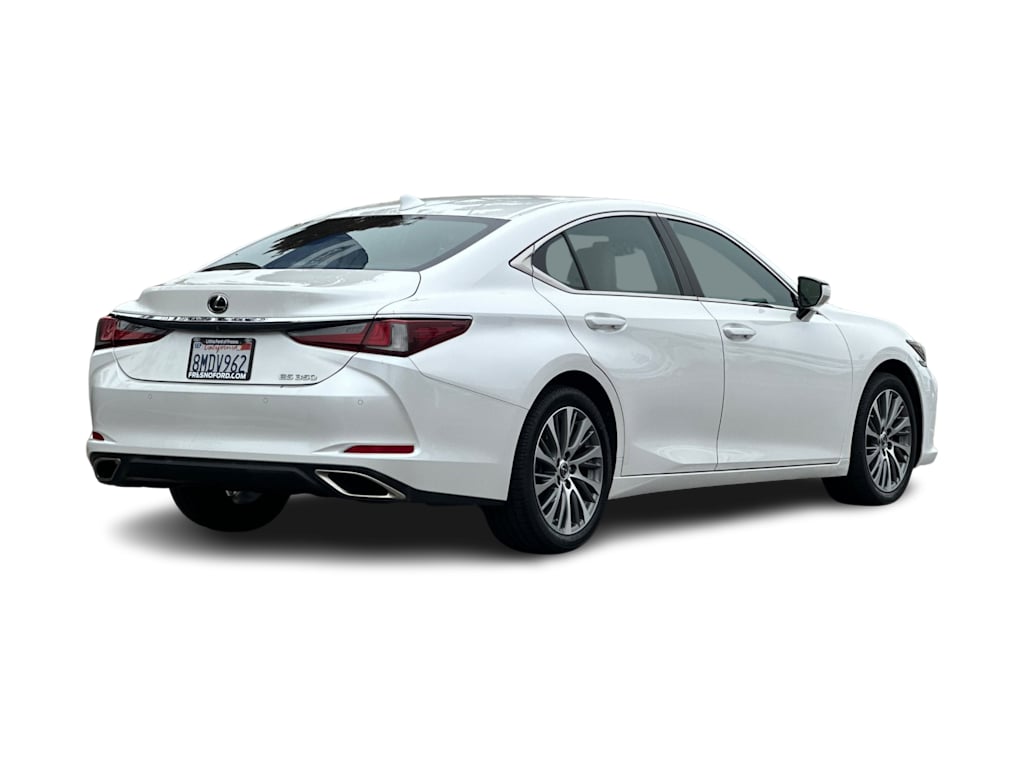 Thumbnail: 2019 Lexus ES - 16
