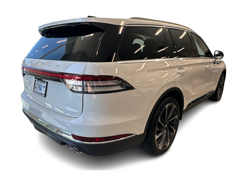 Thumbnail: 2026 Lincoln Aviator - 15