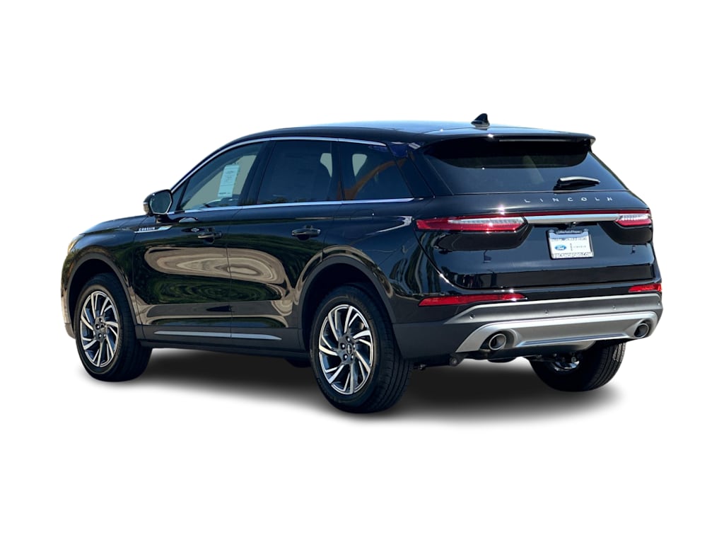 Thumbnail: 2025 Lincoln Corsair - 4