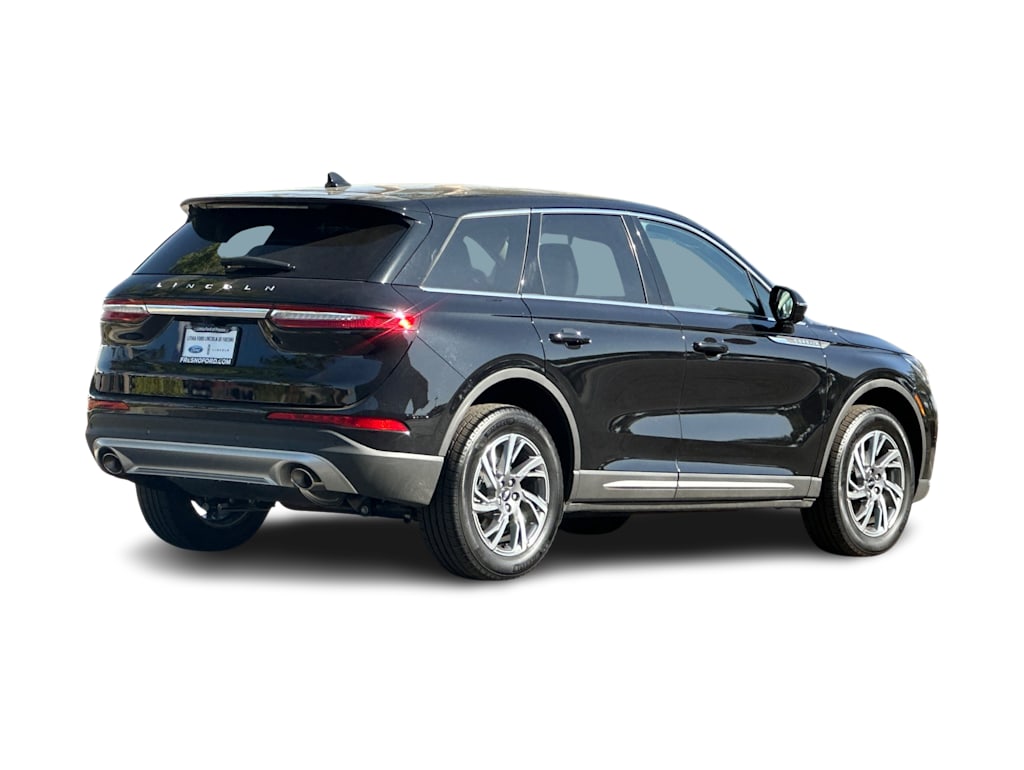 Thumbnail: 2025 Lincoln Corsair - 18