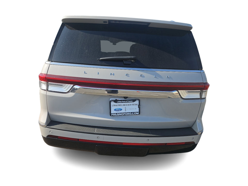 Thumbnail: 2023 Lincoln Navigator - 18