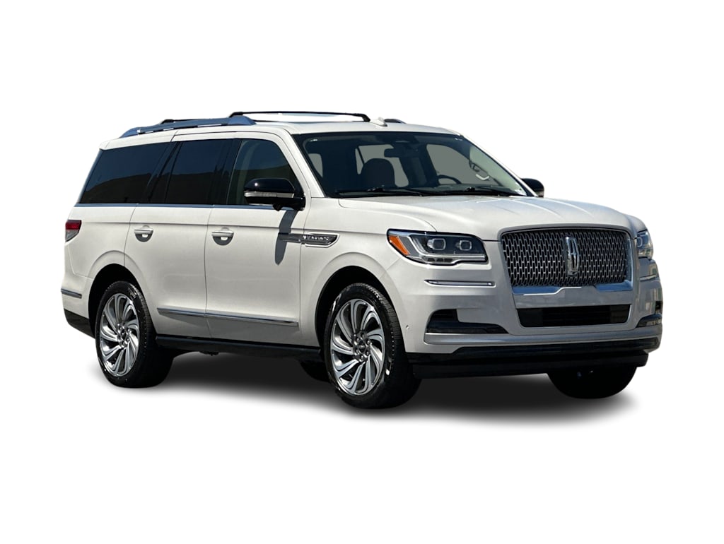 Thumbnail: 2023 Lincoln Navigator - 19