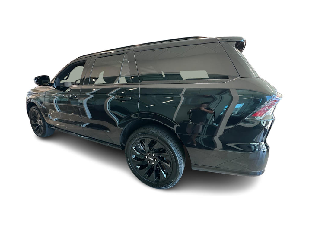 Thumbnail: 2026 Lincoln Navigator - 3