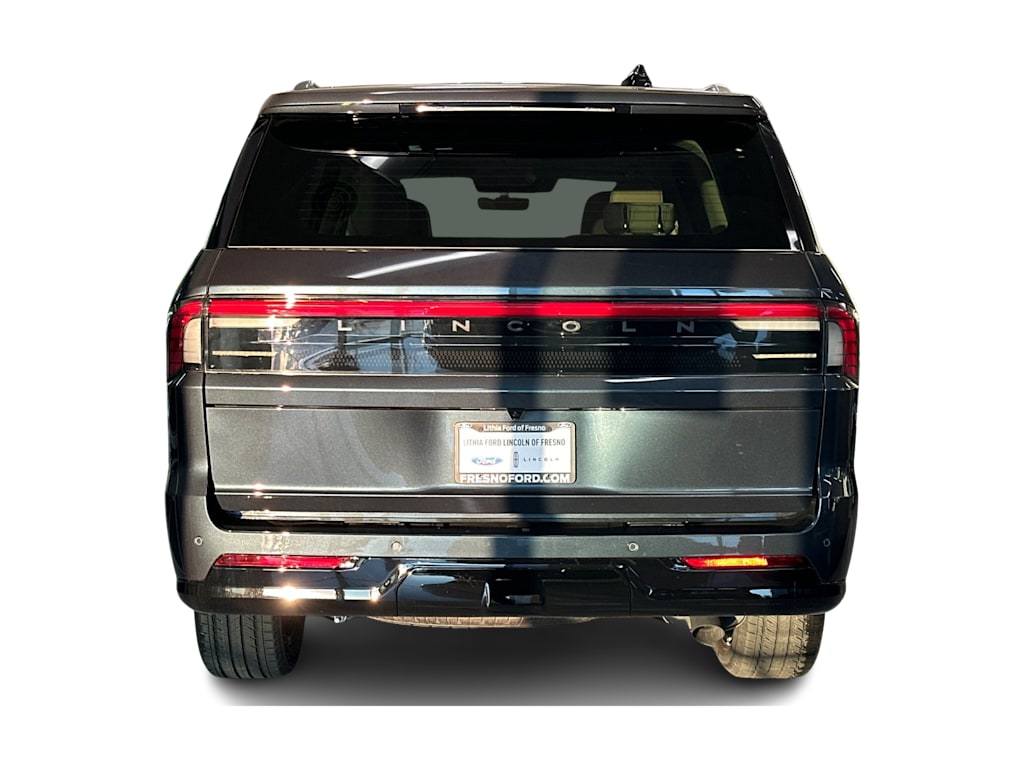 Thumbnail: 2025 Lincoln Navigator - 4