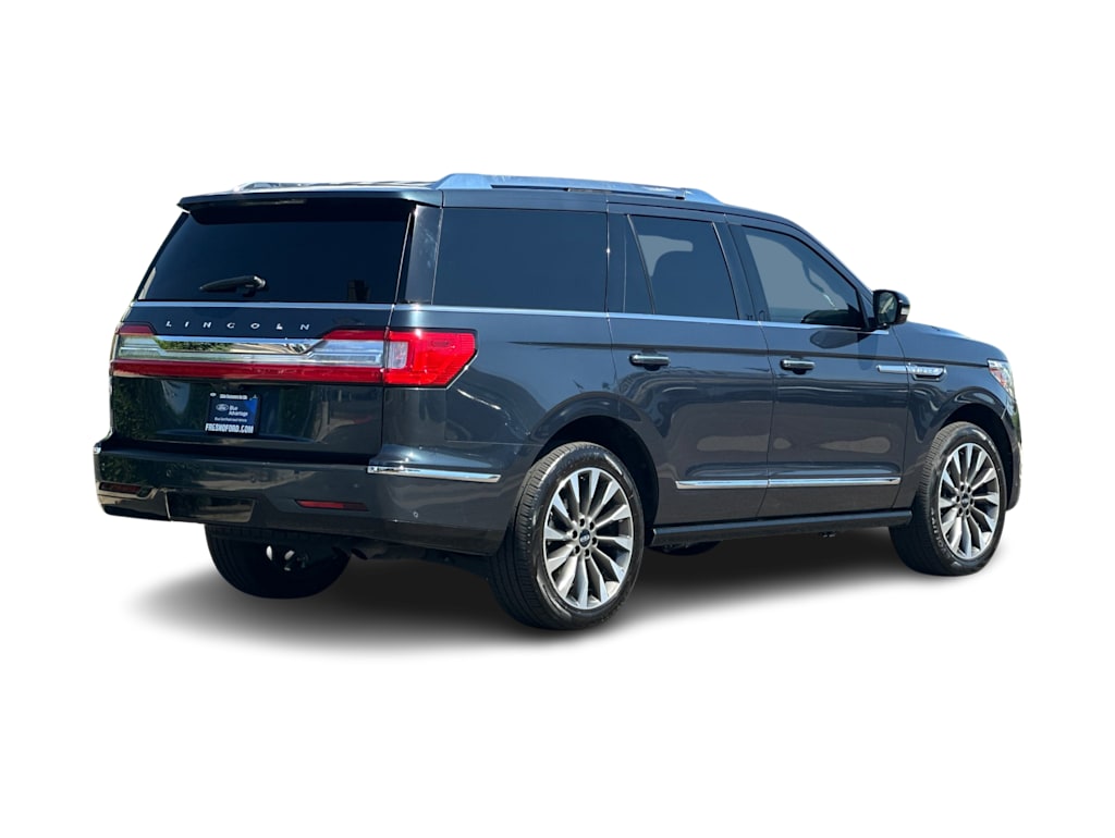 Thumbnail: 2021 Lincoln Navigator - 17