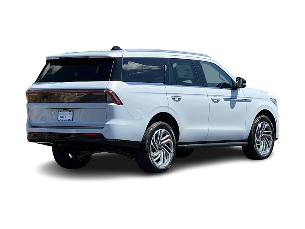 Thumbnail: 2026 Lincoln Navigator - 16