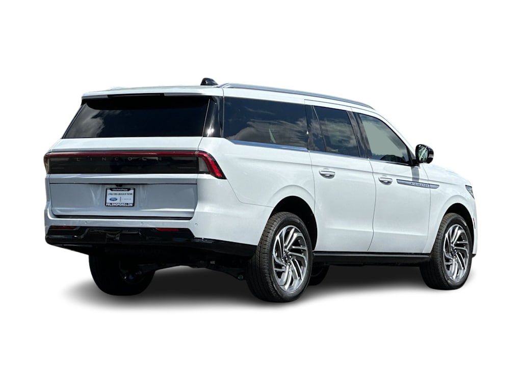Thumbnail: 2026 Lincoln Navigator L - 16