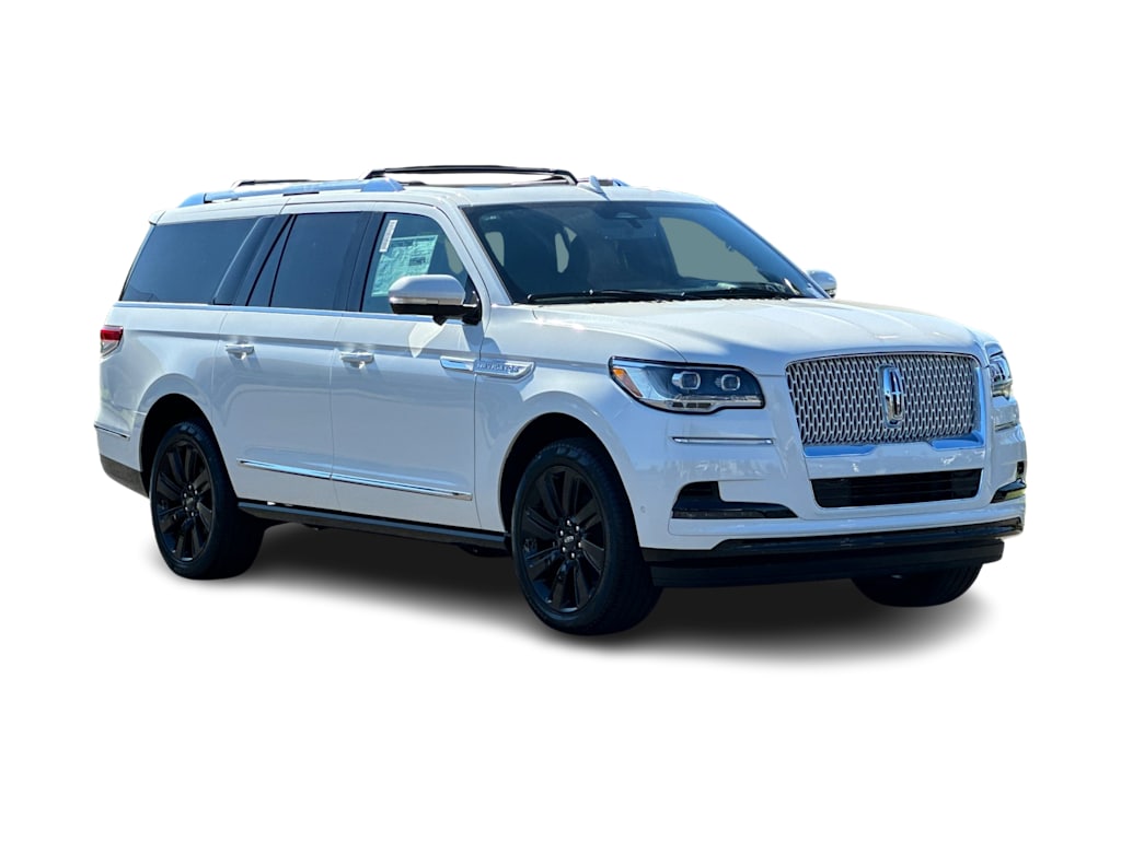 Thumbnail: 2024 Lincoln Navigator L - 19